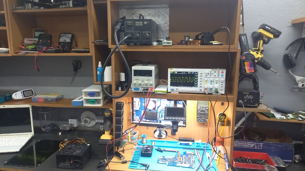 Bancada técnica da NAVI Informática